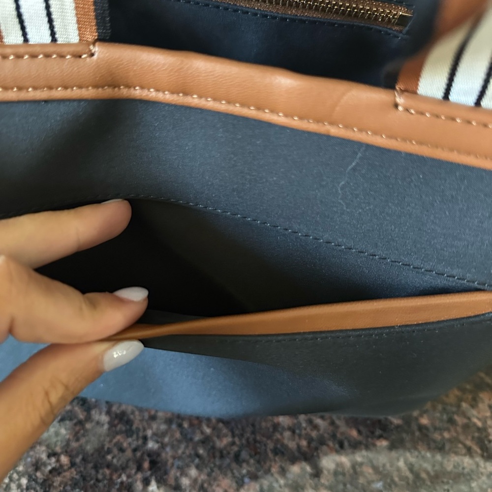 NWOT Tuckernuck Black Nylon and Leather Handbag - Picture 2 of 5